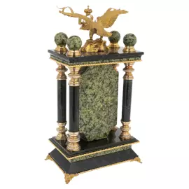 Каминные часы из змеевика "Двуглавый орел. Кремль" Златоуст