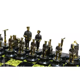 Russian Railways chess is made of large serpentine and dolerite