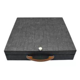 Russian Railways chess is made of large serpentine and dolerite