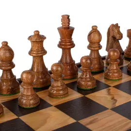 Staunton wenge and olive wood chess set