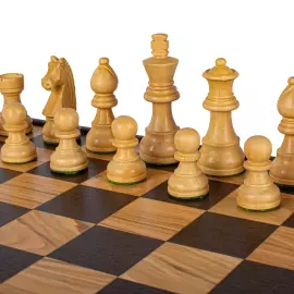 Staunton wenge and olive wood chess set