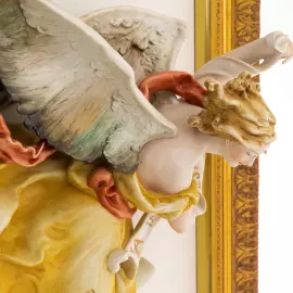 Барельеф из фарфора "Рождественский ангел"