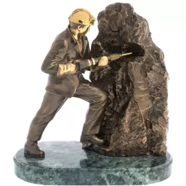 Скульптура из бронзы "Шахтер в работе"