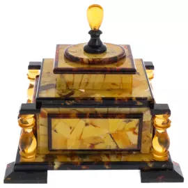 Шкатулка из янтаря "Клеопатра"