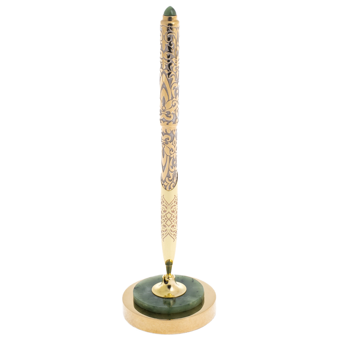 "Patterned" pen on a jade stand, Zlatoust
