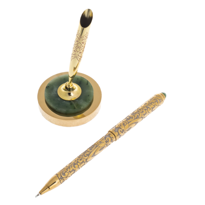 "Patterned" pen on a jade stand, Zlatoust