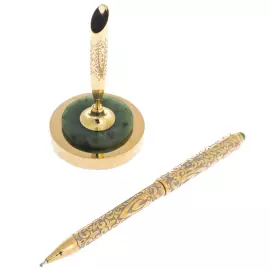 The "Pattern" pen on a jade stand, Zlatoust