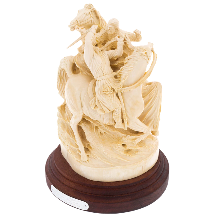 Sculpture of a mammoth tusk "Peresvet with Chelubey"