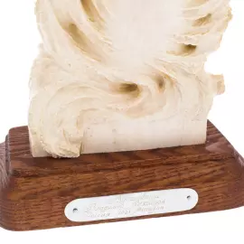 Скульптура из бивня мамонта "Вдохновение"