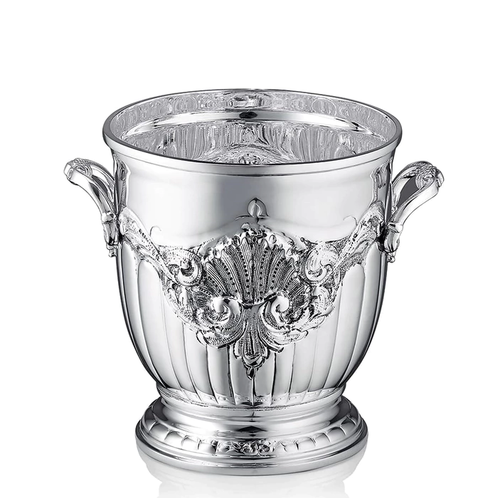Shell ice bucket made of silver