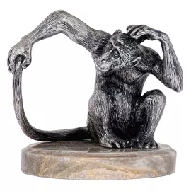 Статуэтка из серебра "Обезьяна-мыслитель" на подставке из мрамора