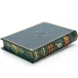 Книга в кожаном переплете "Сборник сказок А. С. Пушкина"