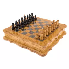 Шахматы из карельской березы "Фигурный край"
