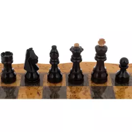 Шахматы из карельской березы "Фигурный край"