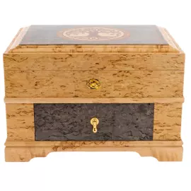 Шкатулка-ларец из карельской березы "Древо"