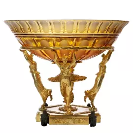 Чаша из янтарного хрусталя "Четыре грации"