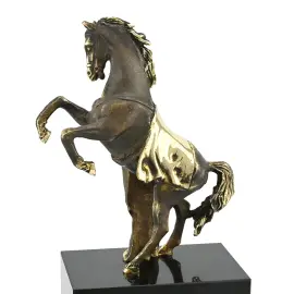 Каминные часы из яшмы "Римские. Конь с попоной"