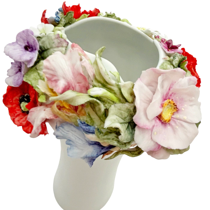 Porcelain flower vase "Holiday - Wildflowers in a circle"