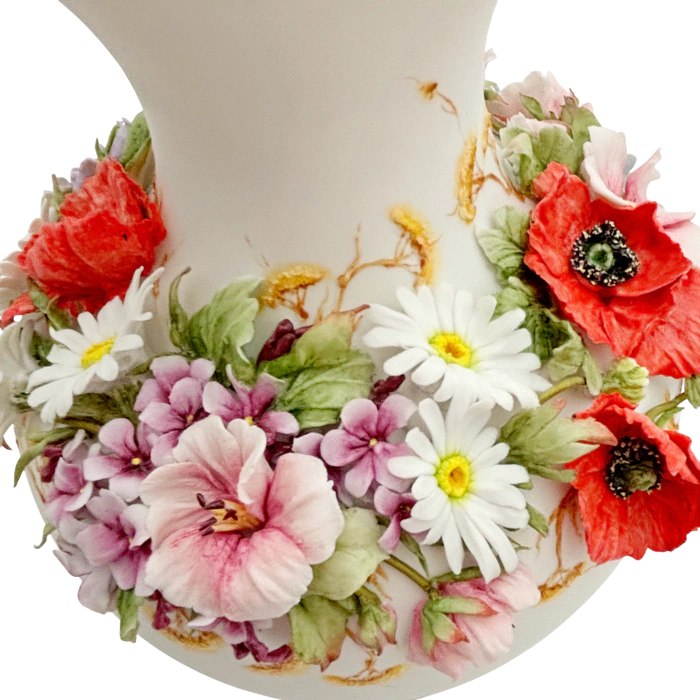Porcelain flower vase "Maria - Wildflowers in a circle"