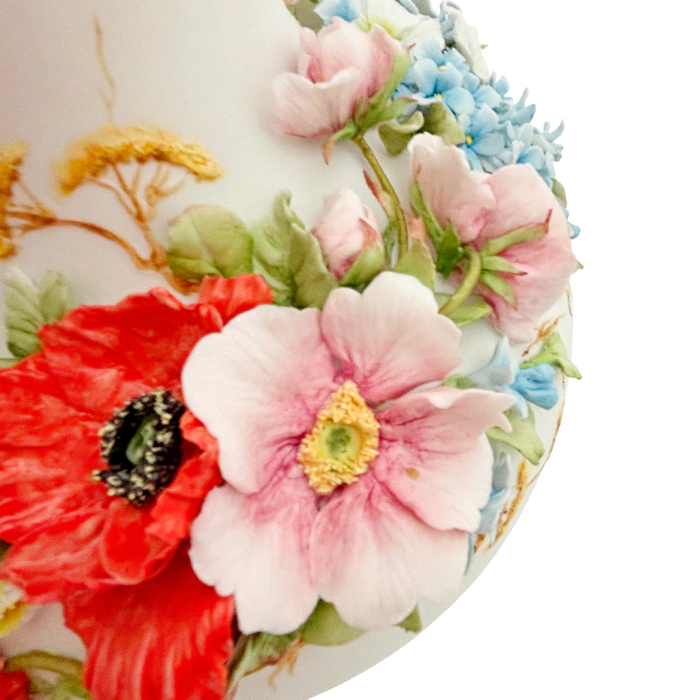 Porcelain flower vase "Maria - Wildflowers in a circle"