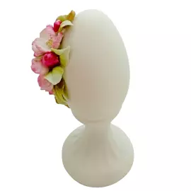 Souvenir egg made of porcelain "Pink apple tree"