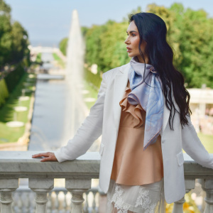 Silk shawl "Peonies" latte / blue haze