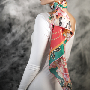 Silk handkerchief "Precious tigers" pink