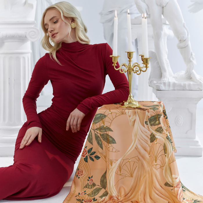 Silk handkerchief "Perfect beauty" peach down