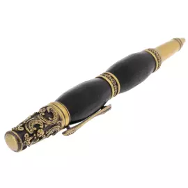 Stained oak handle "Victorian" in a case