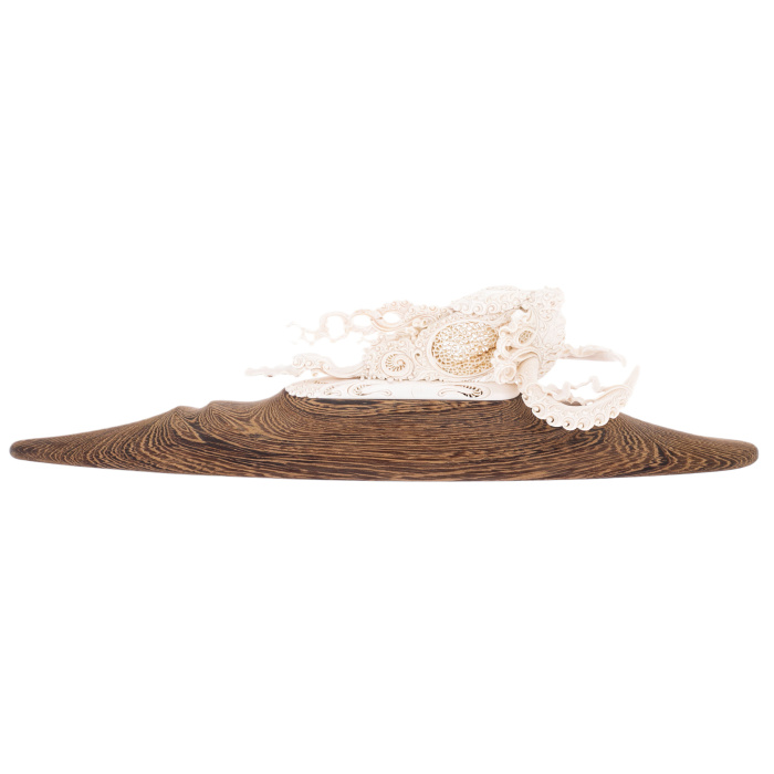 Highly artistic mammoth tusk sculpture "Mammoth"