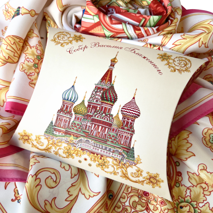 St. Basil's Cathedral gift set with handkerchief and notebook