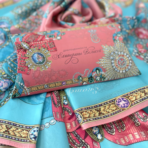 Catherine the Great Jewelry gift set with handkerchief and notebook