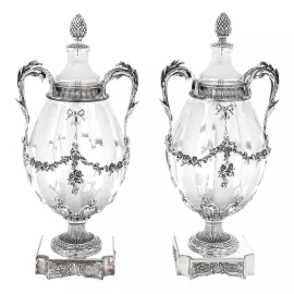 Пара хрустальных ваз "Груша" с серебрением