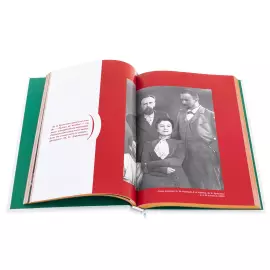 Книга в кожаном переплете "Великие русские женщины"