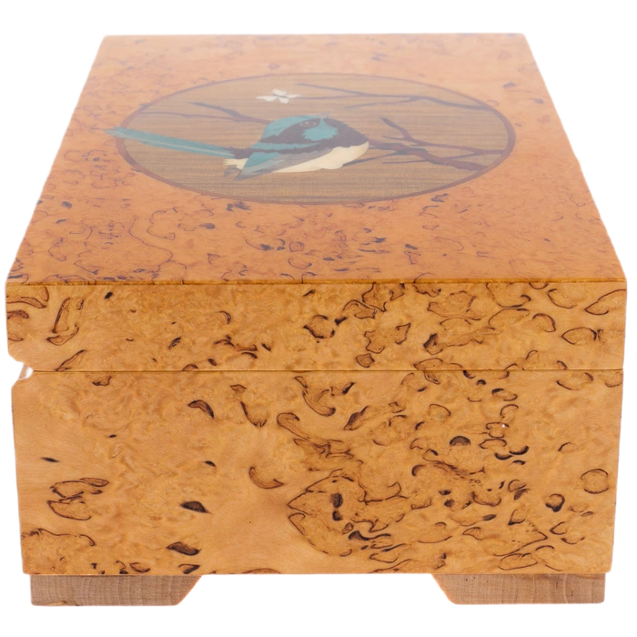 Jewelry box made of Karelian birch "Birdie"