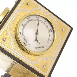 Метеостанция "Куб" на подставке, средняя, Златоуст