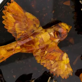 Панно-светильник из янтаря "Птицы"