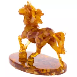 Статуэтка из янтаря "Скачущая лошадь"
