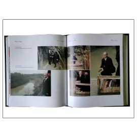 Книга в кожаном переплете "Путин. Фотоальбом"