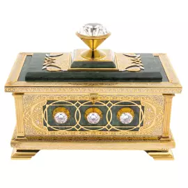 Ларец нефритовый "Легенда" с горным хрусталем, Златоуст