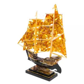Сувенир из янтаря  "Бригантина - 2"