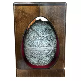Яйцо-медовница в филигранном корпусе