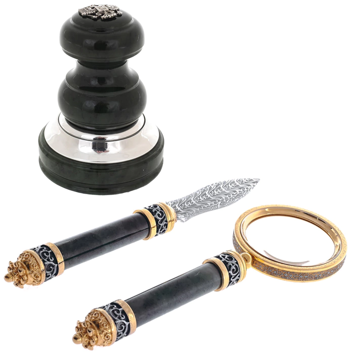 Cabinet gift set with seal, knife and magnifying glass