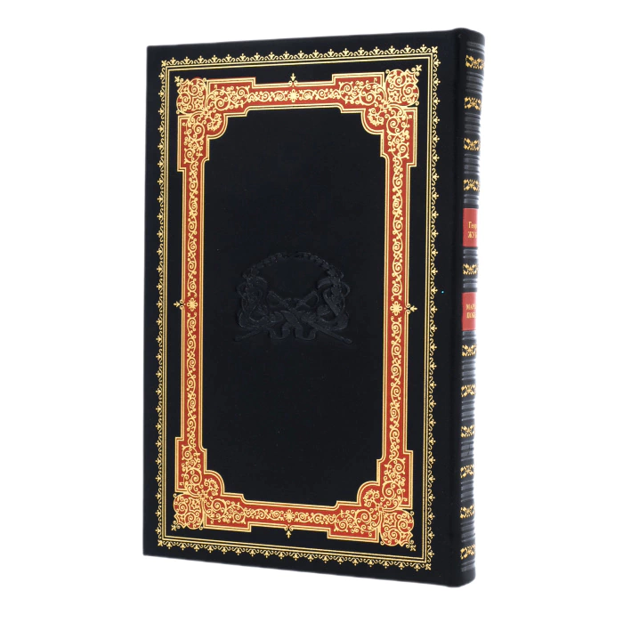 Gift set "Marshal of Victory Georgy Zhukov" with a book and a statuette
