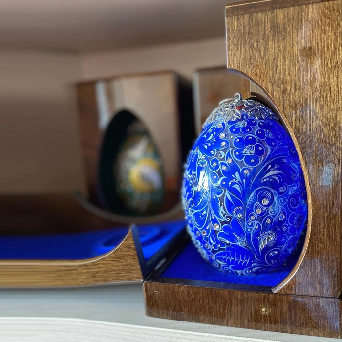 Honeydew egg "Sea Azure"