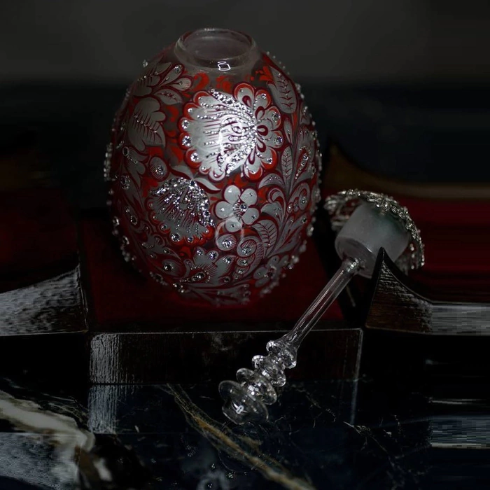 Honeydew egg "Winter Cherry"