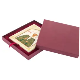 Икона с перламутром "Матрона Московская" в белой раме с орнаментом