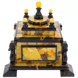 Шкатулка из янтаря "Лувр"