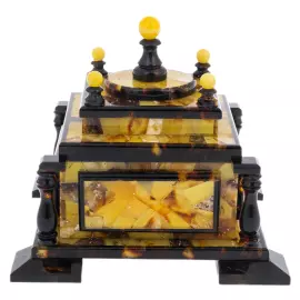 Шкатулка из янтаря "Лувр"