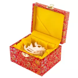 Скульптура из бивня мамонта "Лягушка"